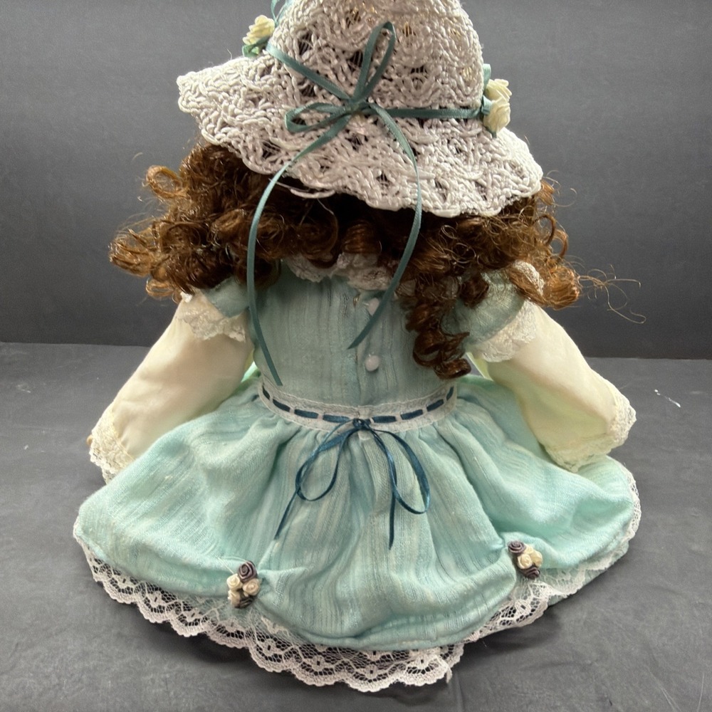 RARE Victorian Alice in Wonderland Needlepoint 18" Doll UNIQUE beauty - Picture 8 of 11
